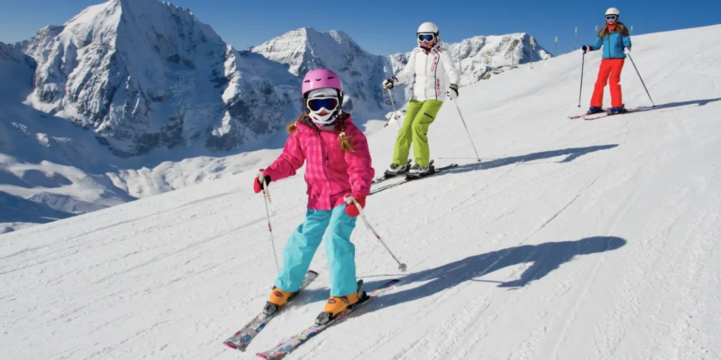 Skifahren Österreich: Beste Gebiete, Helmpflicht & Tipps 2025 Skifahren Österreich