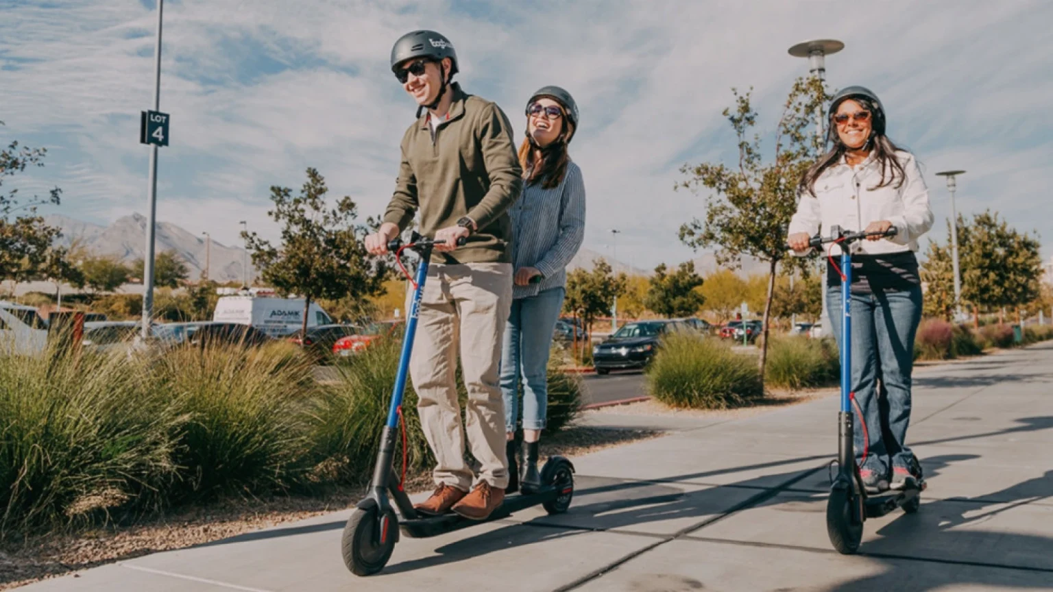 E-Scooter Kennzeichen direkt mitnehmen: Schnell & sicher losfahren E-Scooter Kennzeichen direkt mitnehmen